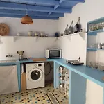 Town House Near Old Town With Rooftop Jacuzzi Semesterbostad *