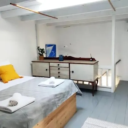 Town House With Rooftop Jacuzzi Semesterbostad Rhodes City